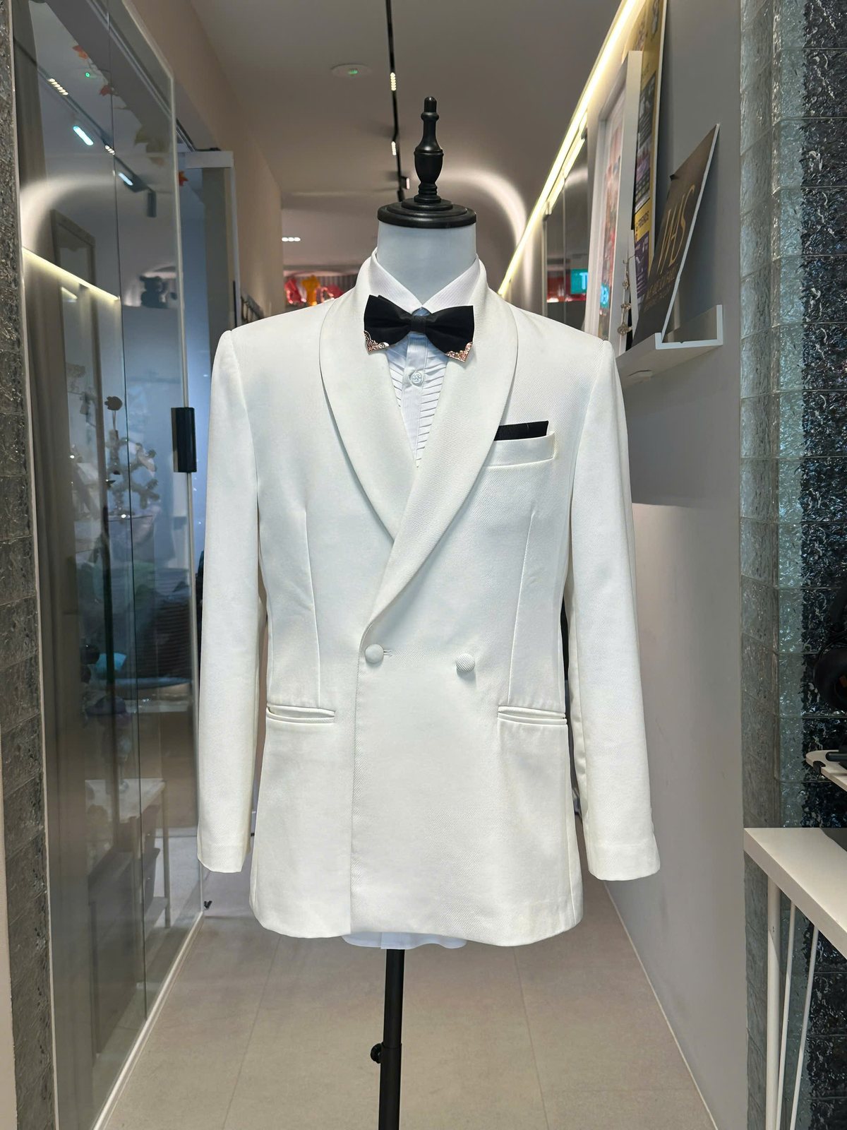 Custom Tuxedos & Evening Wear in Singapore